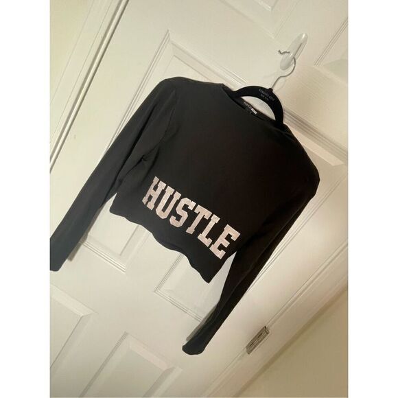 Fashion Nova women’s crop long sleeve hustle large - Picture 1 of 6